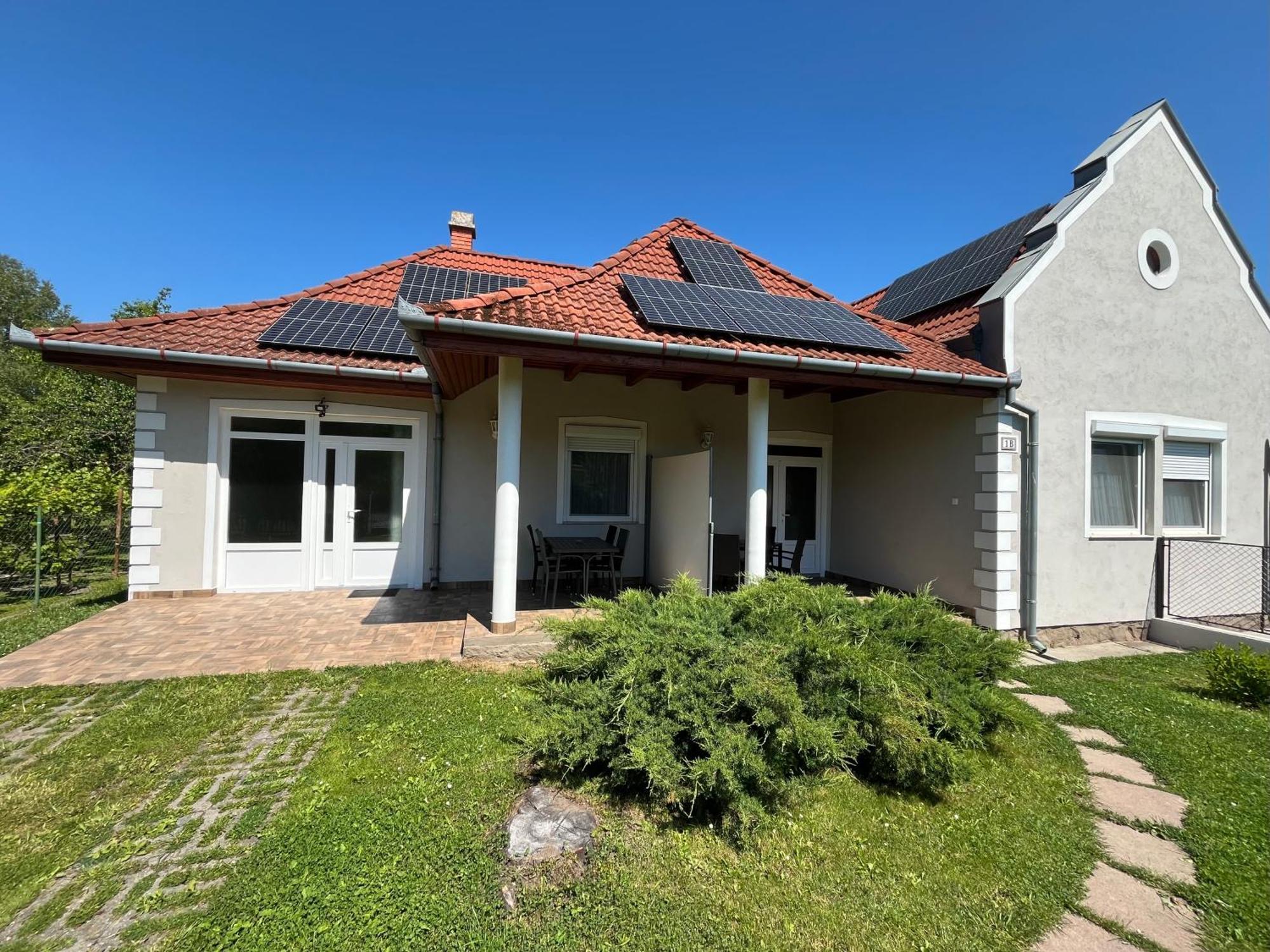 Petita Garden Apartman Siófok Eksteriør bilde