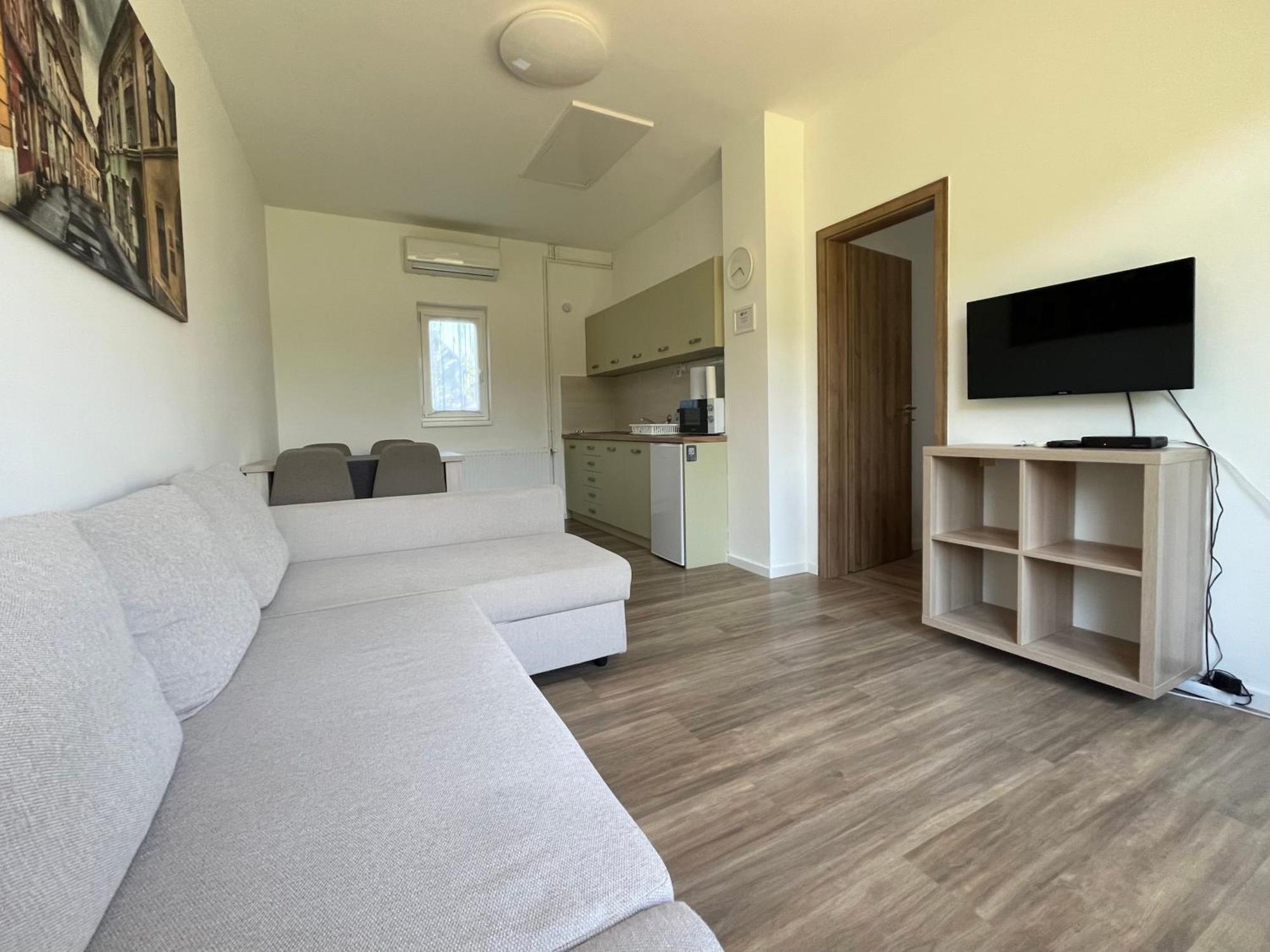 Petita Garden Apartman Siófok Eksteriør bilde