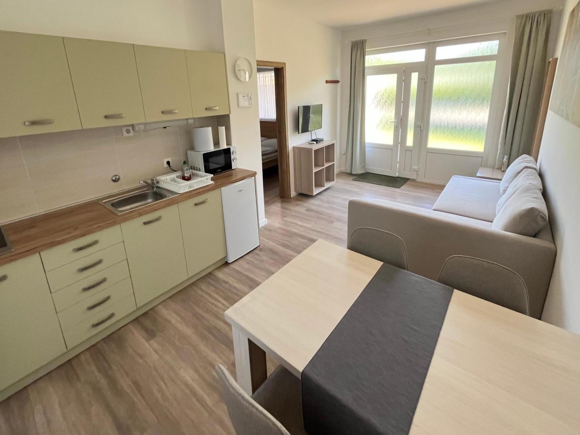 Petita Garden Apartman Siófok Eksteriør bilde